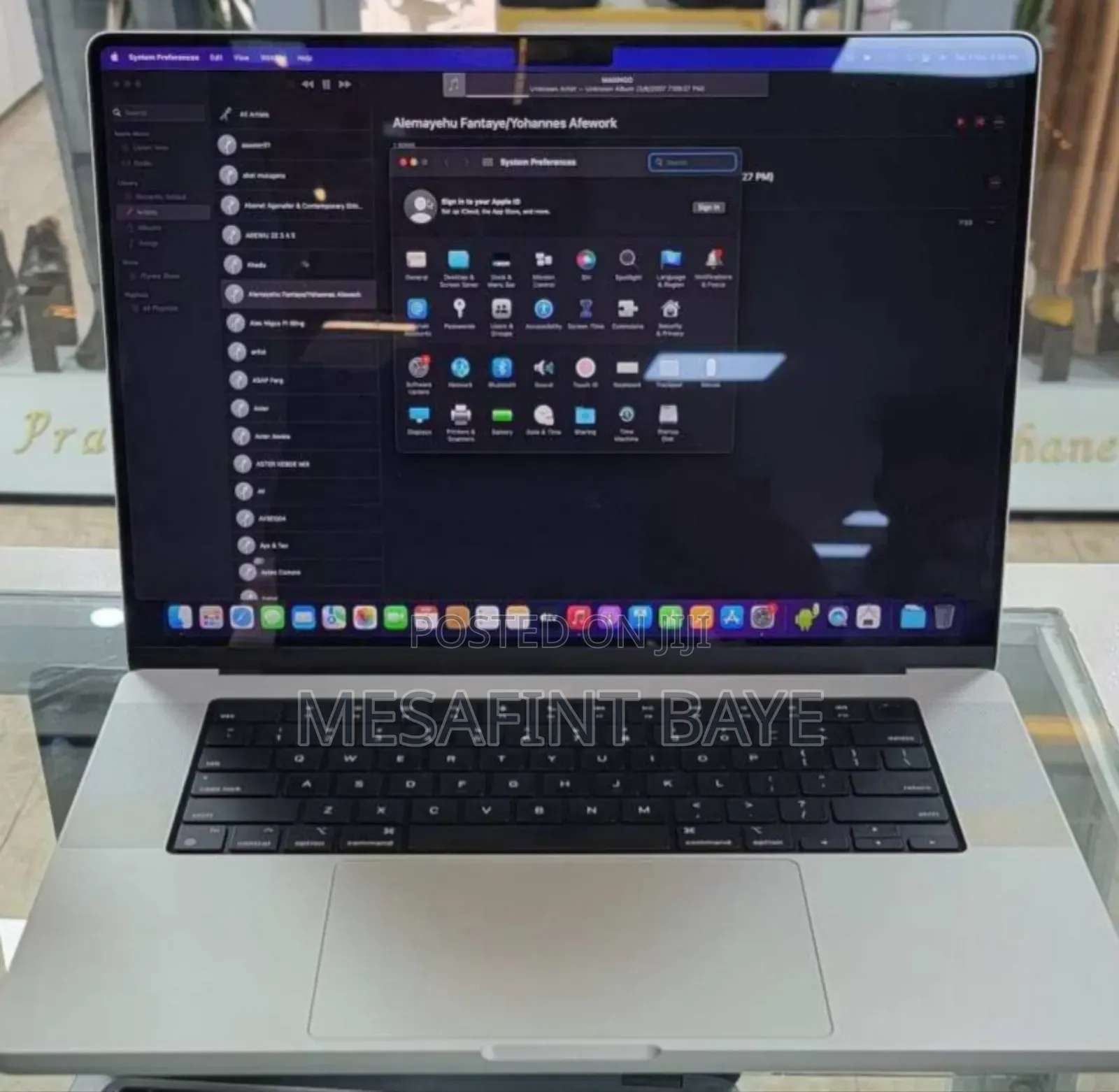New Laptop Apple MacBook Pro M1 32GB Apple M1 Pro SSD 512GB