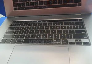 Photo - New Laptop Apple MacBook Pro 2019 64GB Intel Core I9 SSD 512GB