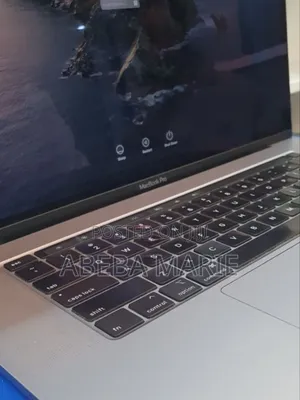 New Laptop Apple MacBook Pro 2019 32GB Intel Core I9 SSD 512GB