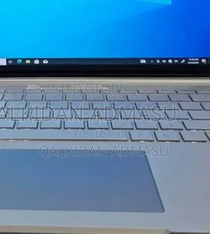 New Laptop Microsoft Surface Book 3 16GB Intel Core i7 SSD 256GB