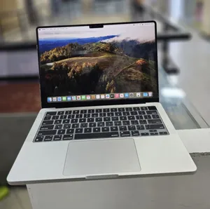 New Laptop Apple MacBook Pro 2023 M3 14-Inch 8GB Apple M3 Pro SSD 512GB