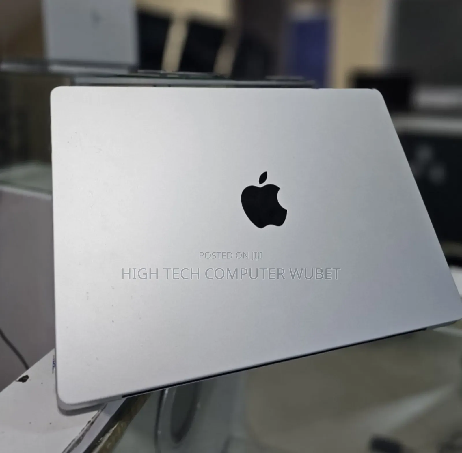 New Laptop Apple MacBook Pro 2023 M3 14-Inch 8GB Apple M3 Pro SSD 512GB