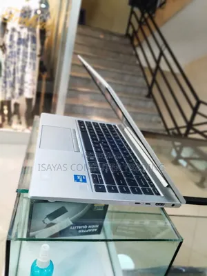 New Laptop HP EliteBook 840 G8 16GB Intel Core I7 SSD 512GB