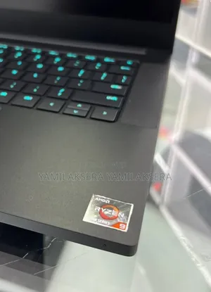 New Laptop Razer Blade 16GB AMD Ryzen 9 SSD 1T