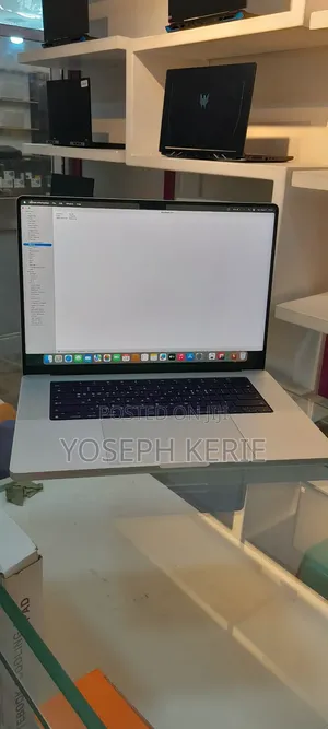 New Laptop Apple MacBook Pro M1 16GB Apple M1 Pro SSD 1T