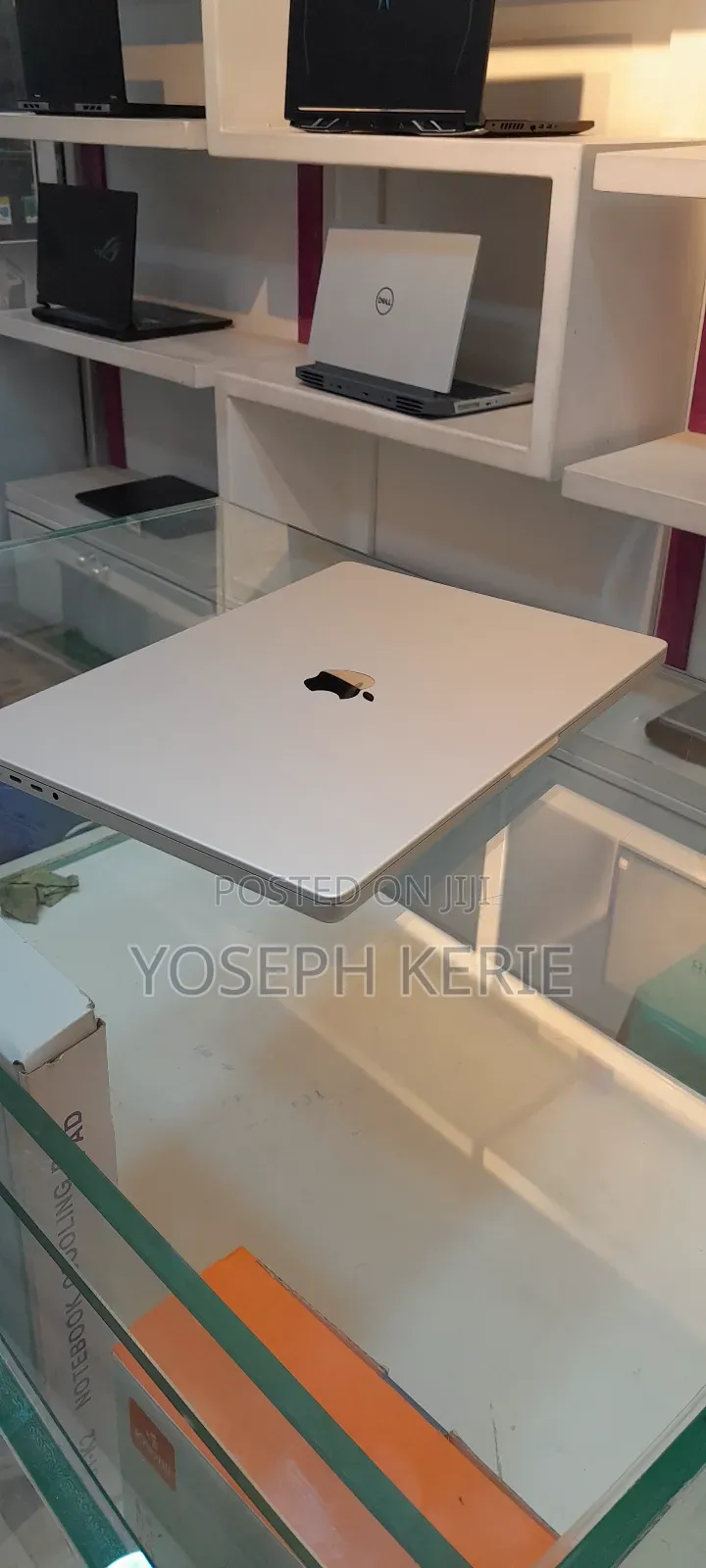 New Laptop Apple MacBook Pro M1 16GB Apple M1 Pro SSD 1T