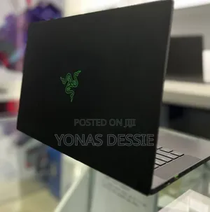 Photo - New Laptop Razer Blade 16GB AMD Ryzen 9 SSD 1T