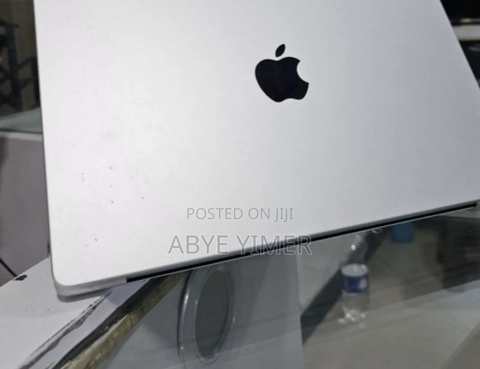 New Laptop Apple MacBook Pro 2023 M3 14-Inch 8GB Intel Core M SSD 512GB