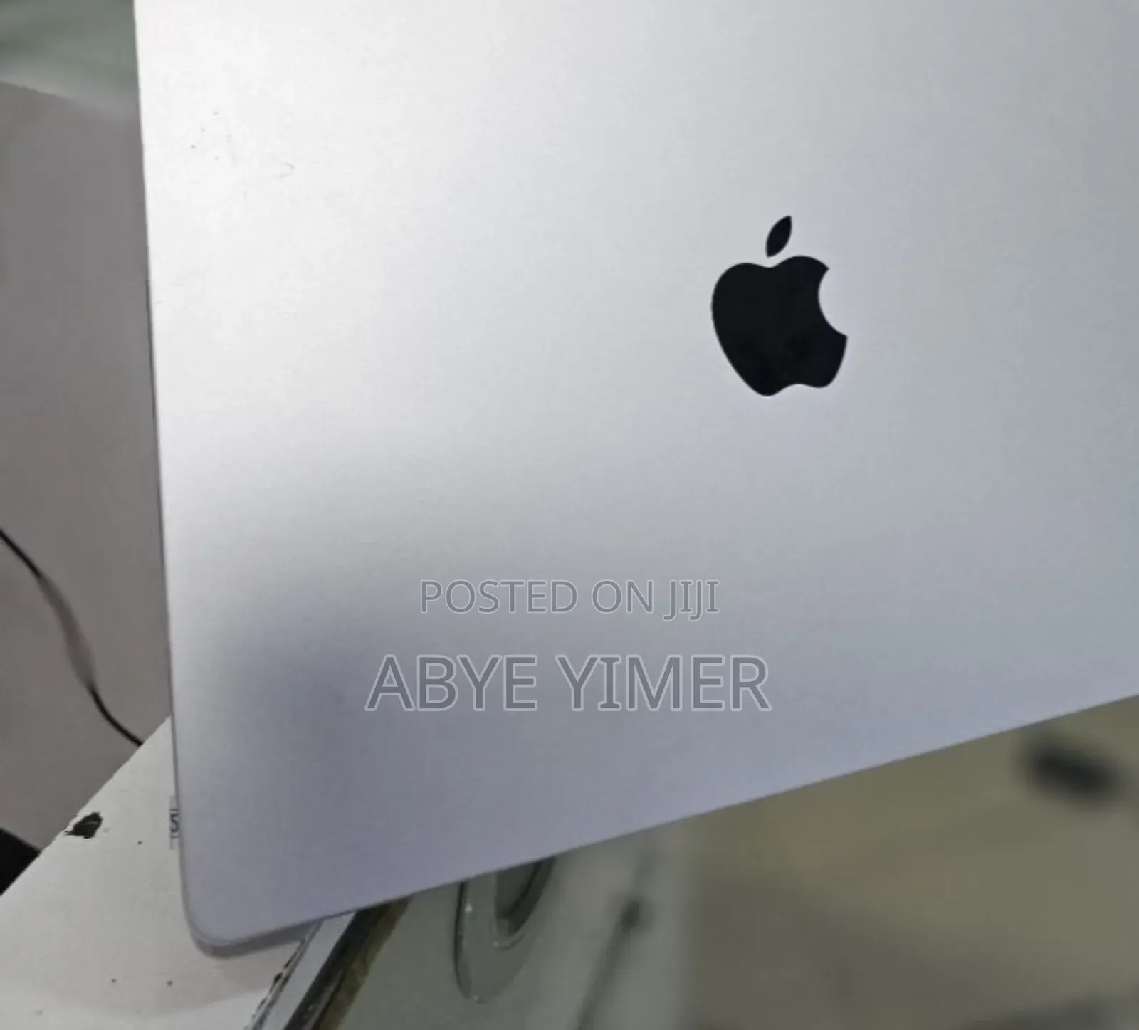 New Laptop Apple MacBook Pro 2023 M3 14-Inch 8GB Intel Core M SSD 512GB