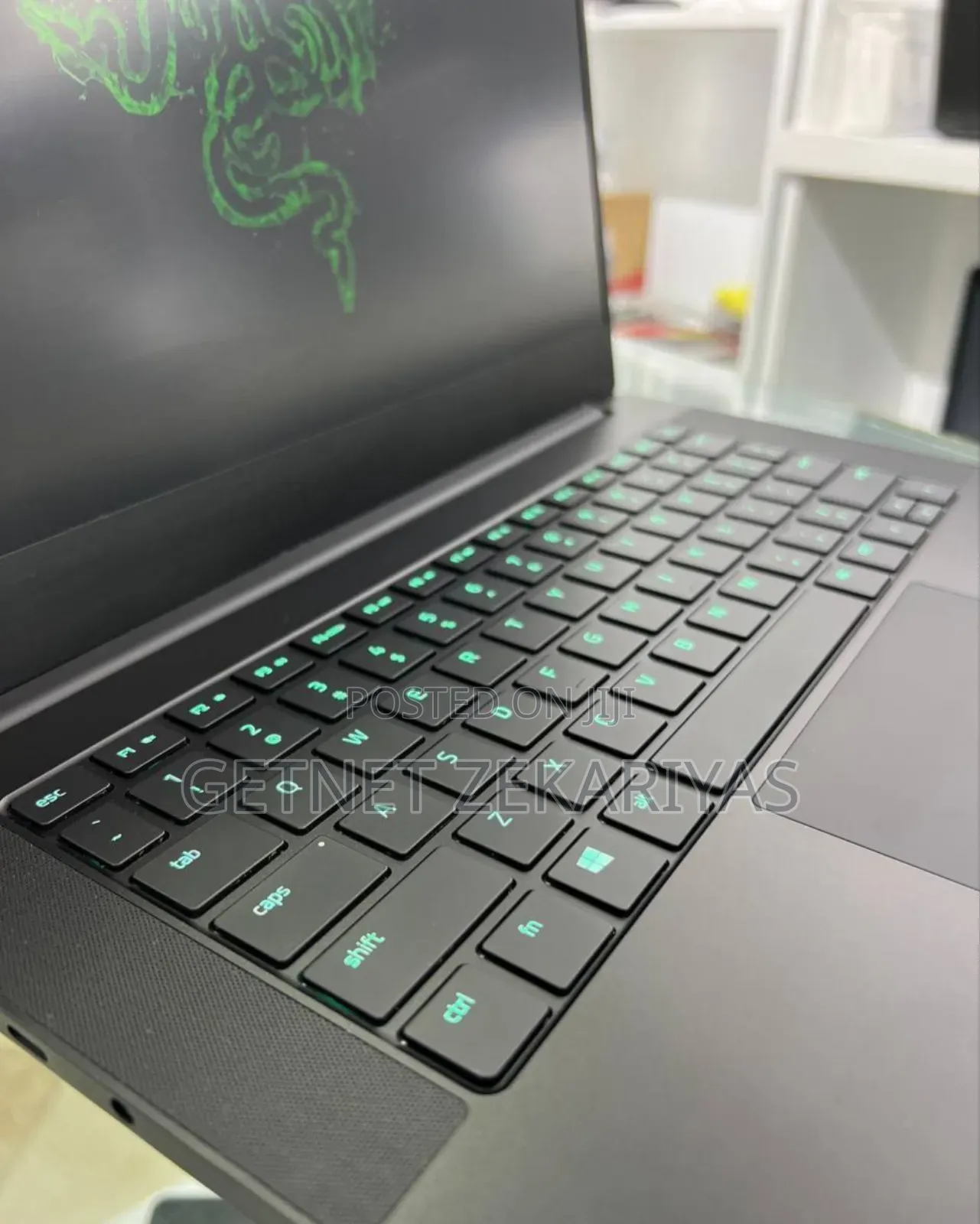 New Laptop Razer Blade 16GB AMD Ryzen 9 SSD 1T