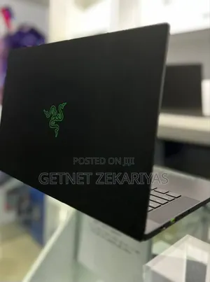 New Laptop Razer Blade 16GB AMD Ryzen 9 SSD 1T