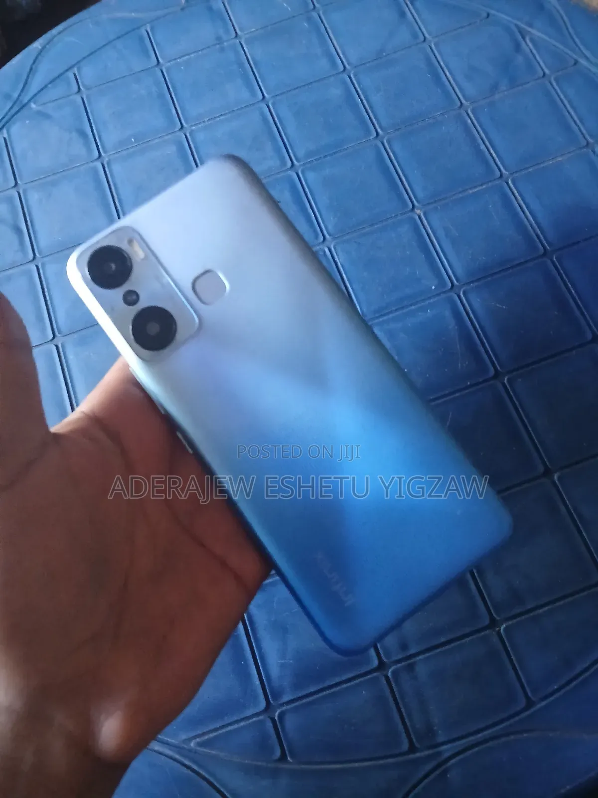 Infinix Hot 20 128 GB Bronze