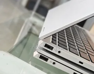 New Laptop HP EliteBook 1040 G8 16GB Intel Core I7 SSD 512GB