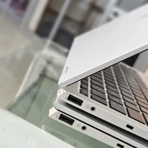 New Laptop HP EliteBook 1040 G8 16GB Intel Core I7 SSD 512GB