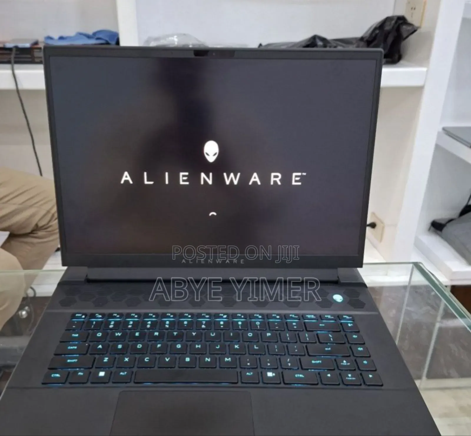 New Laptop Alienware M17x R2 16GB Intel Core I9 SSD 1T