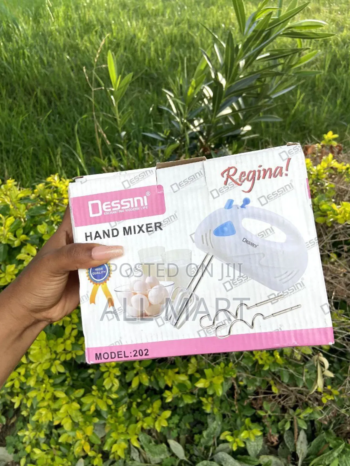 Dessini Hand Mixer ኬክ ፣ ክሬም