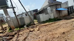 2bdrm House in ላምበረት አራራት, Yeka for sale