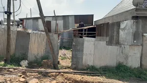 2bdrm House in ላምበረት አራራት, Yeka for sale