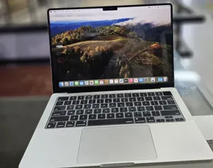 New Laptop Apple MacBook Pro 2023 M3 14-Inch 8GB Apple M3 SSD 512GB