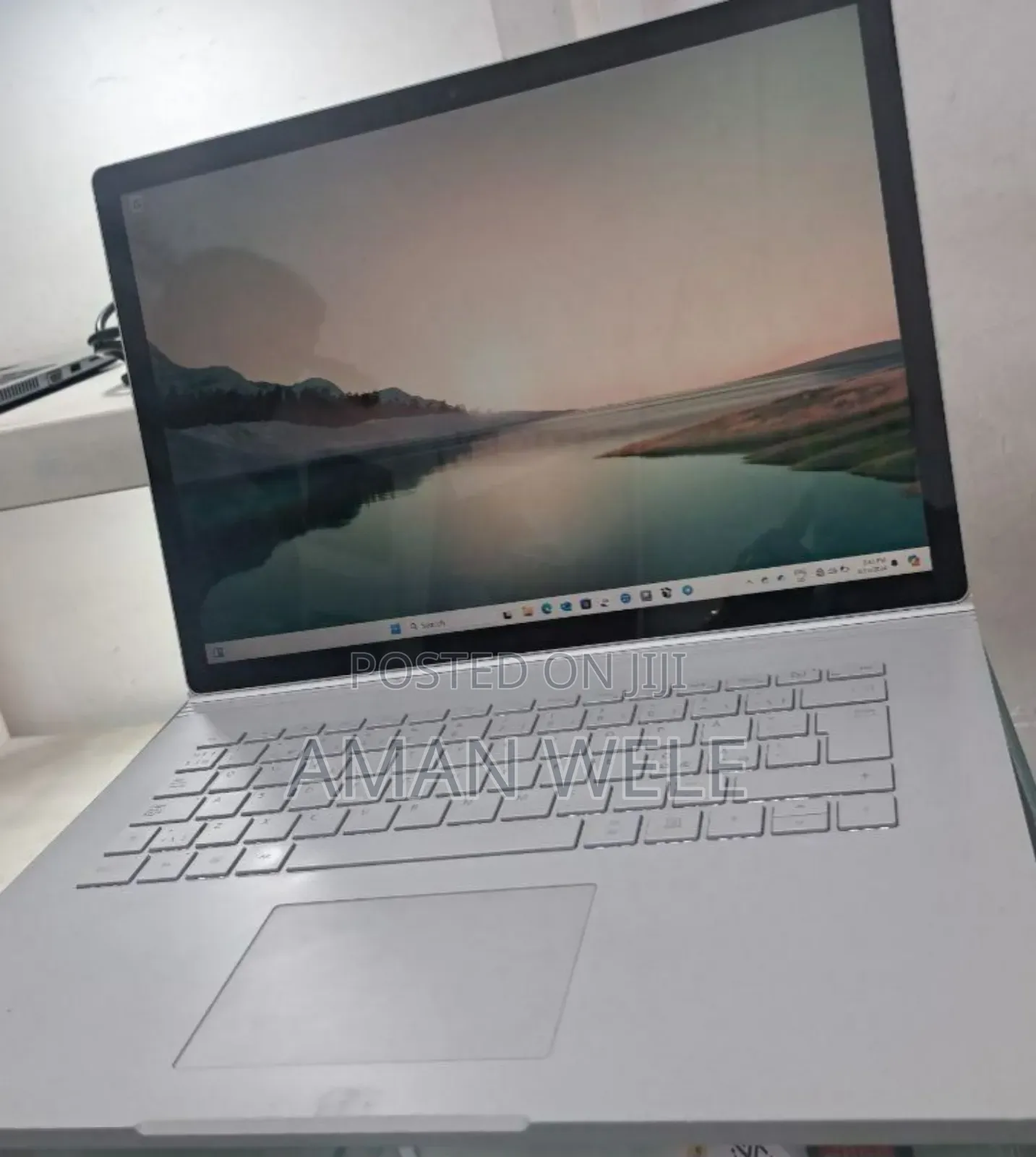 New Laptop Microsoft Surface Pro 7 8GB Intel SSD 256GB