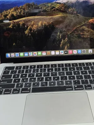 New Laptop Apple MacBook Pro 2024 M3 14-Inch 8GB Apple M4 SSD 512GB