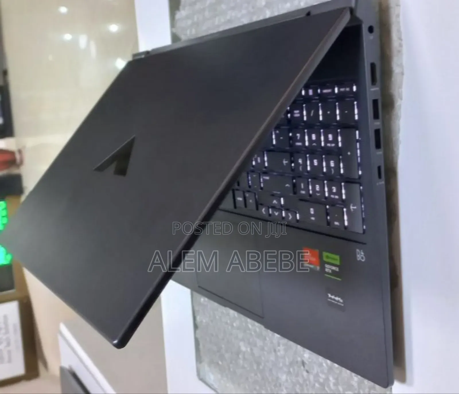 New Laptop HP Victus 15 16GB AMD Ryzen 7 SSD 1T