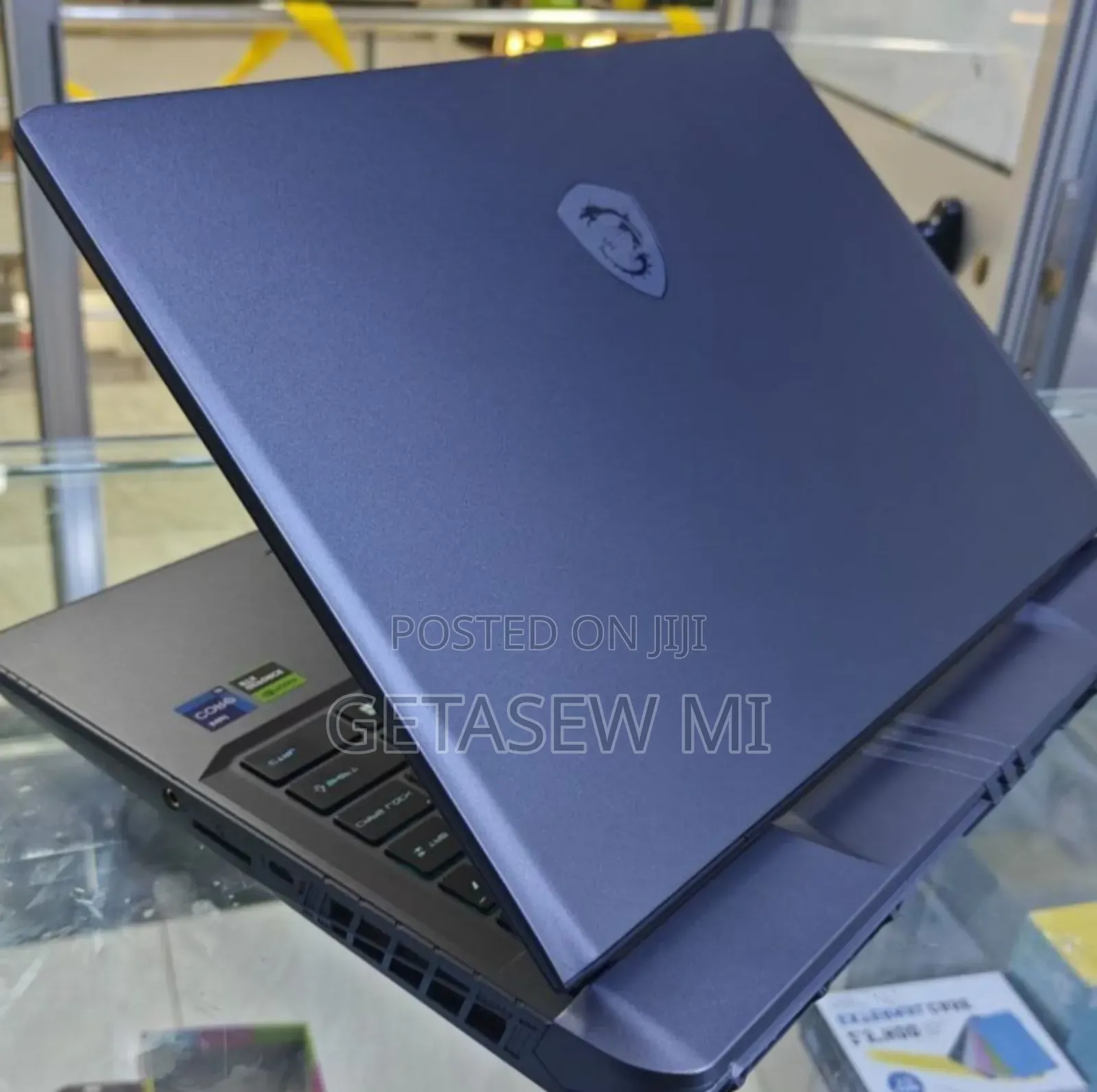 New Laptop MSI Vector 16 HX AI A2XWIG 16GB Intel Core I9 SSD 1T