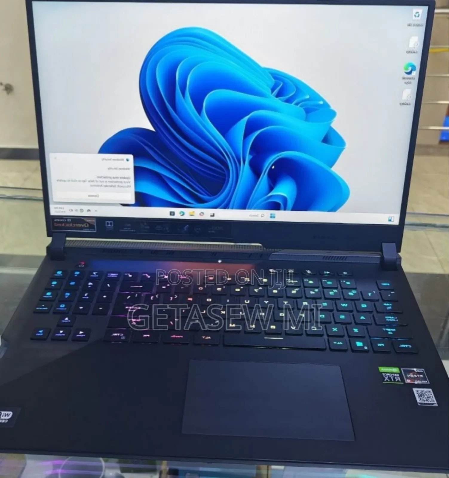 New Laptop Asus ROG Strix G17 32GB AMD Ryzen 9 SSD 1T