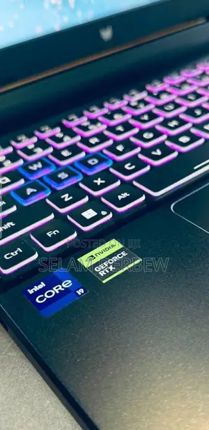 New Laptop Acer Predator Helios 18 PH18-71 16GB Intel Core I9 SSD 1T