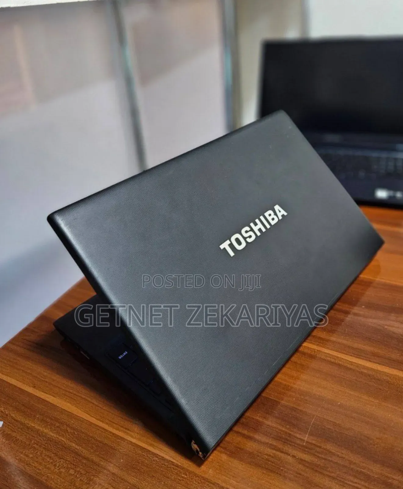 New Laptop Toshiba Tecra R950 4GB Intel Core I5 SSD 320GB