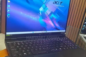 New Laptop Acer Predator Helios 18 PH18-71 16GB Intel Core I9 SSD 1T