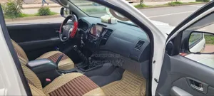 Toyota Hilux 2013 White