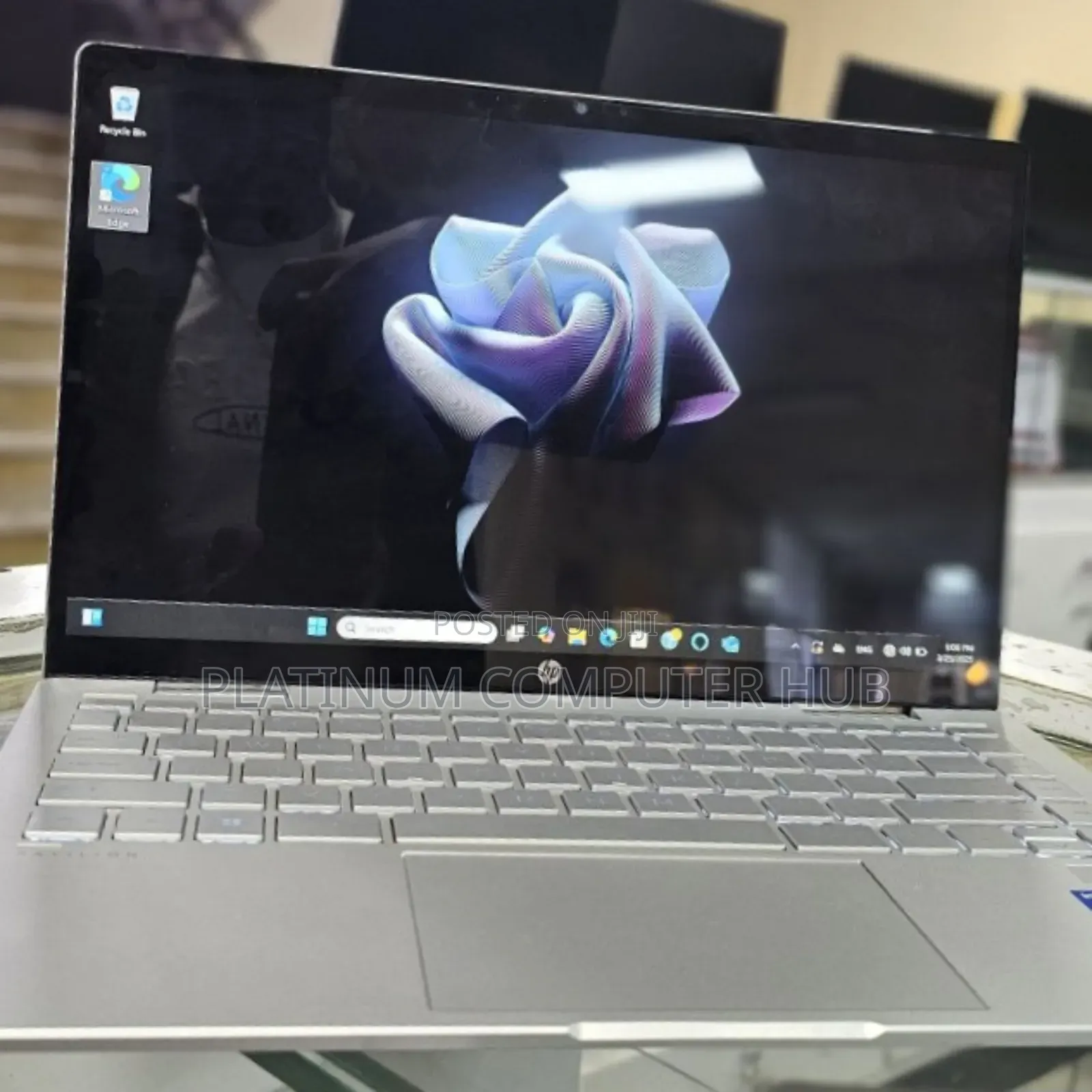 New Laptop HP Pavilion 14 X360 2-in-1 8GB Intel Core I5 SSD 512GB