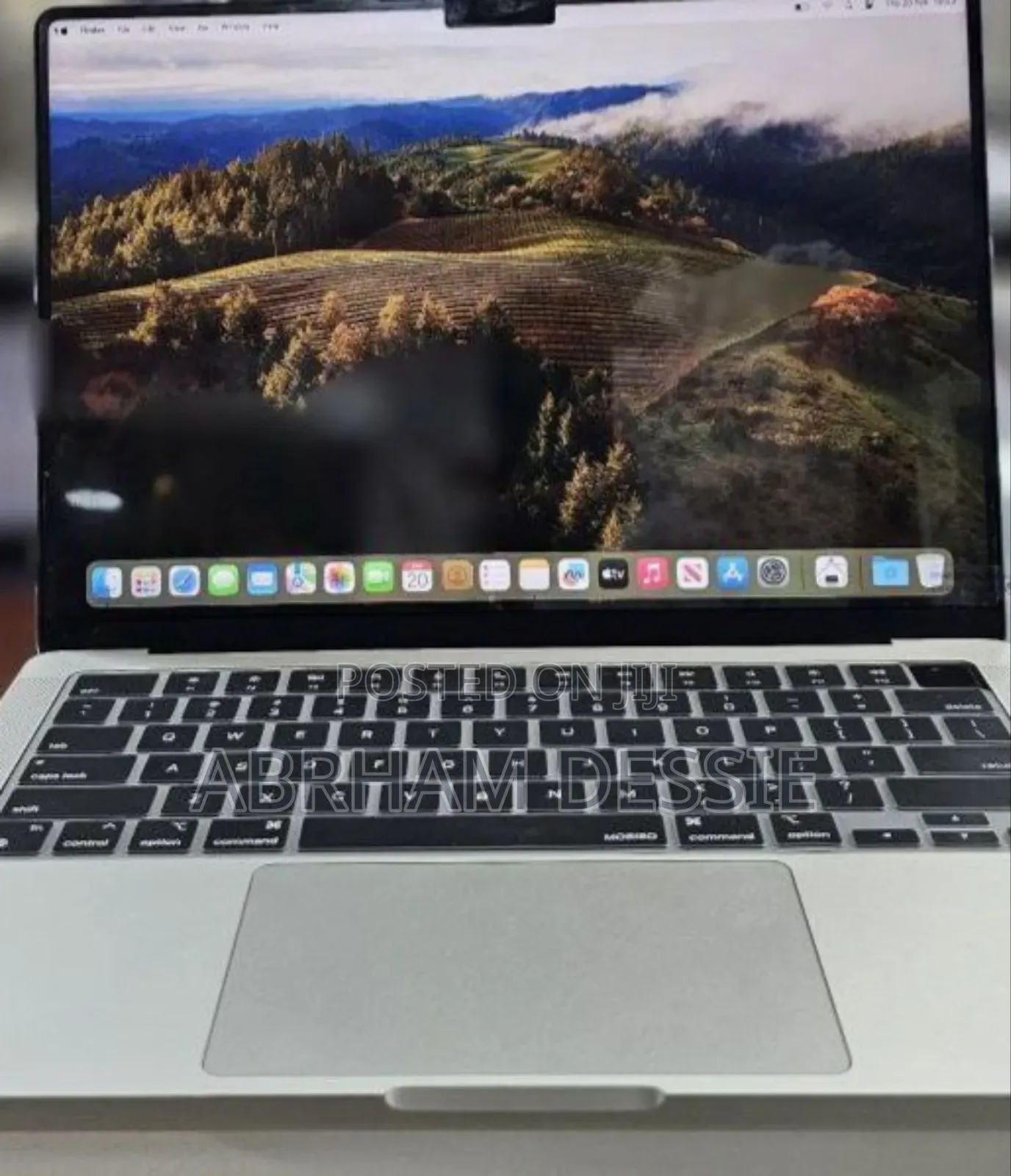 New Laptop Apple MacBook 8GB Apple M3 SSD 512GB