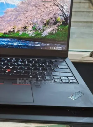 Photo - New Laptop Lenovo ThinkPad X1 Carbon 16GB Intel Core I7 SSD 512GB