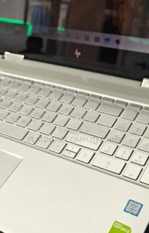 New Laptop HP Envy X360 8GB Intel Core I5 SSD 512GB