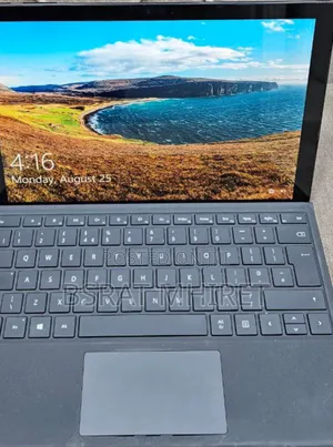 Photo - New Laptop Microsoft Surface Pro 6 8GB Intel Core I7 SSD 256GB