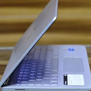 New Laptop HP 8GB Intel Core I3 SSD 256GB