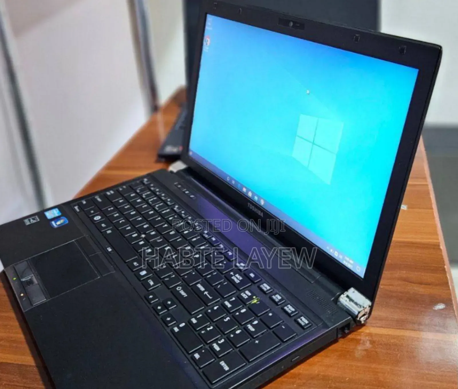 New Laptop Toshiba Tecra R950 4GB Intel Core I5 SSD 320GB