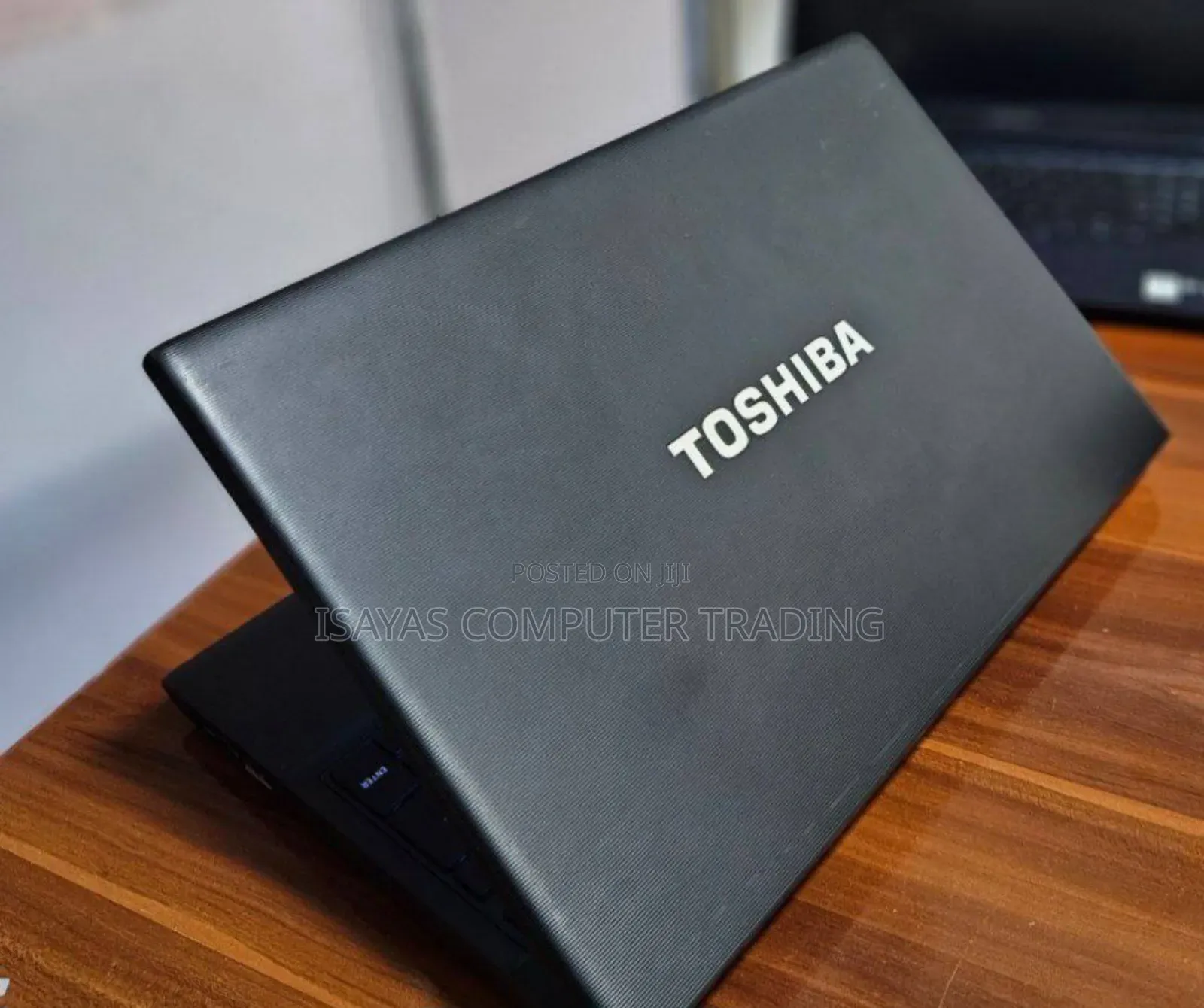 New Laptop Toshiba Tecra R950 4GB Intel Core I5 HDD 320GB