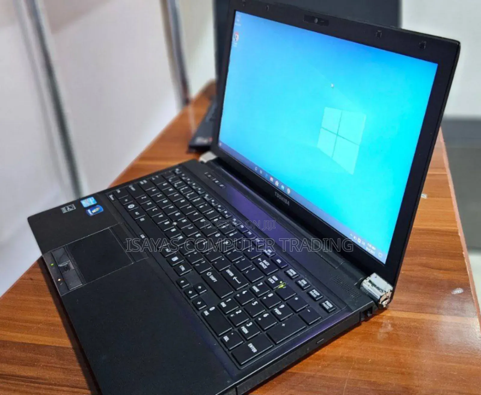 New Laptop Toshiba Tecra R950 4GB Intel Core I5 HDD 320GB