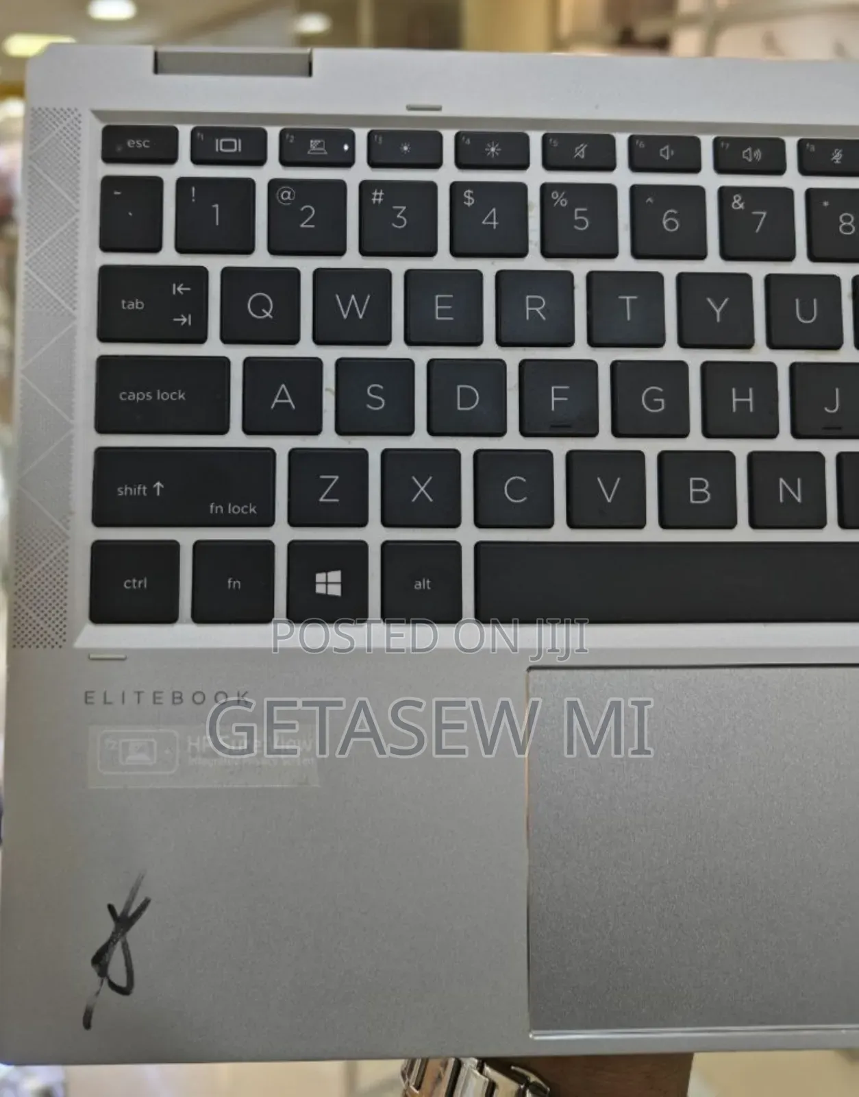 New Laptop HP EliteBook 1040 G8 16GB Intel Core i7 SSD 512GB
