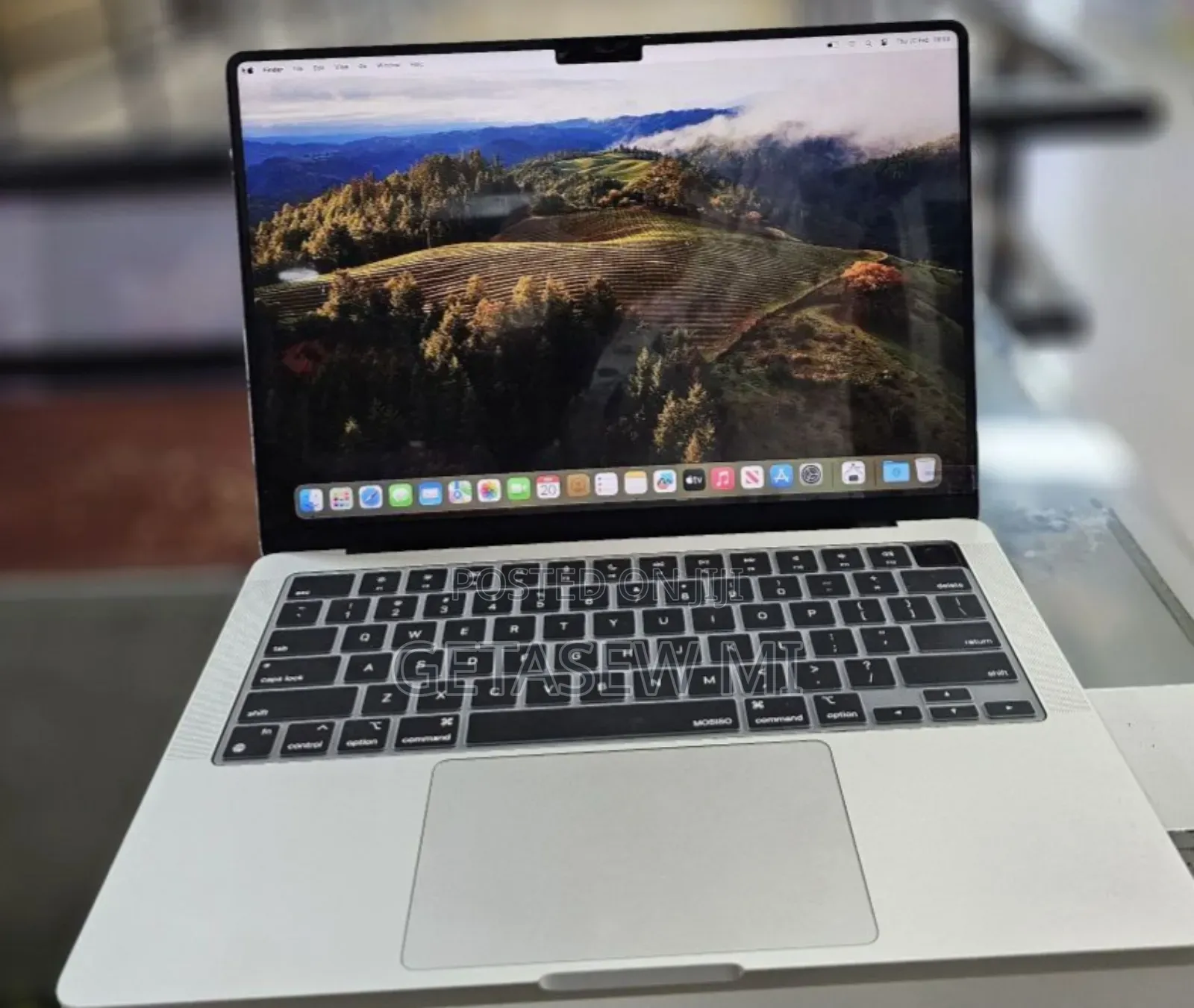 New Laptop Apple MacBook Air 2024 M3 15-Inch 16GB Apple M3 SSD 512GB