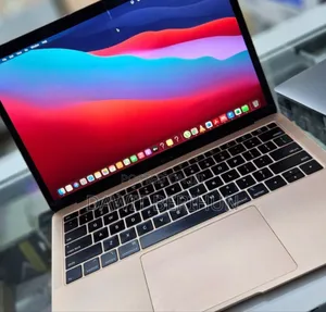 New Laptop Apple MacBook Air 2019 8GB Intel Core I5 SSD 256GB
