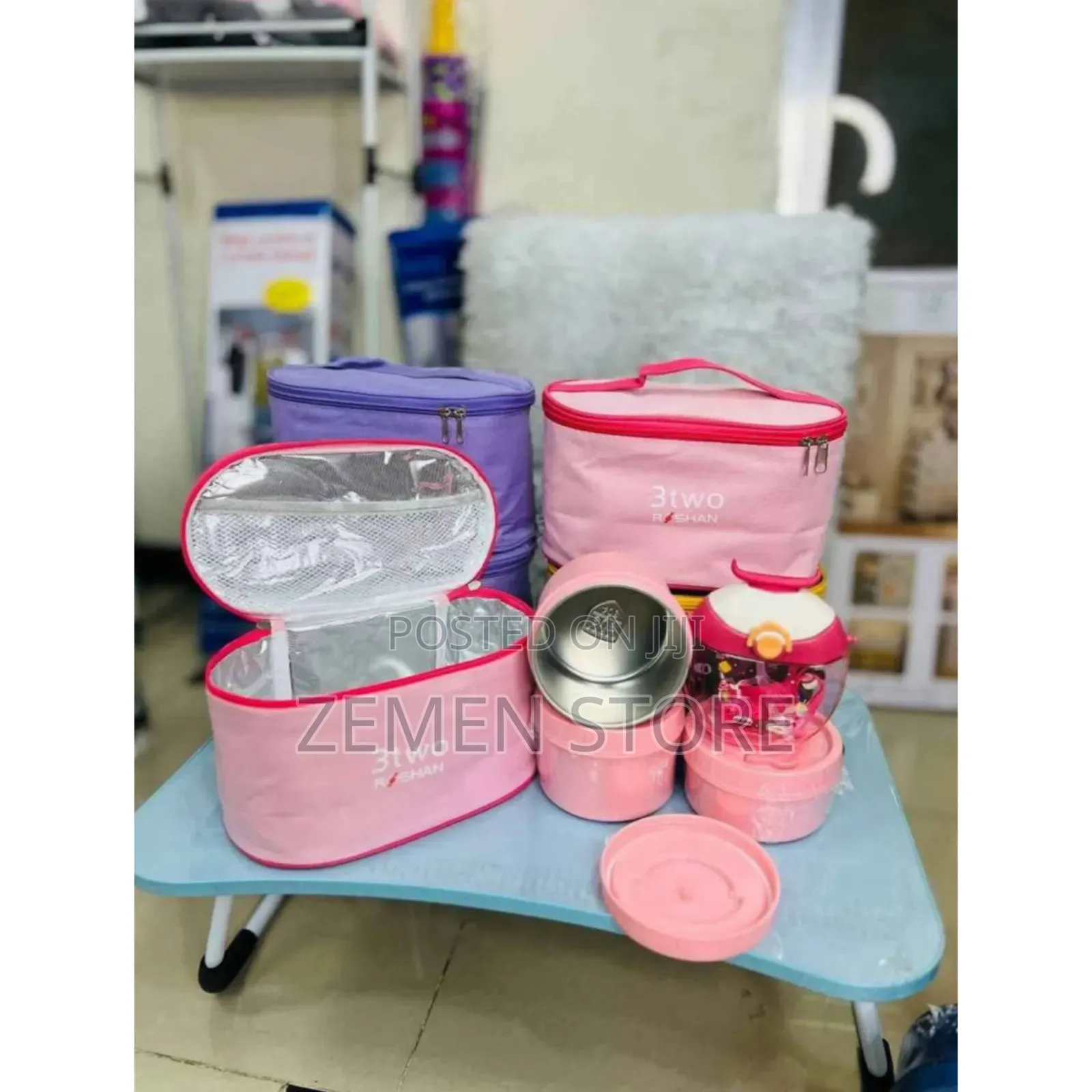 3two Roshan Lunch Box