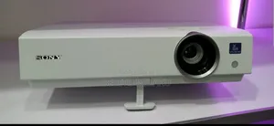 Sony Projector VPL-Dx102