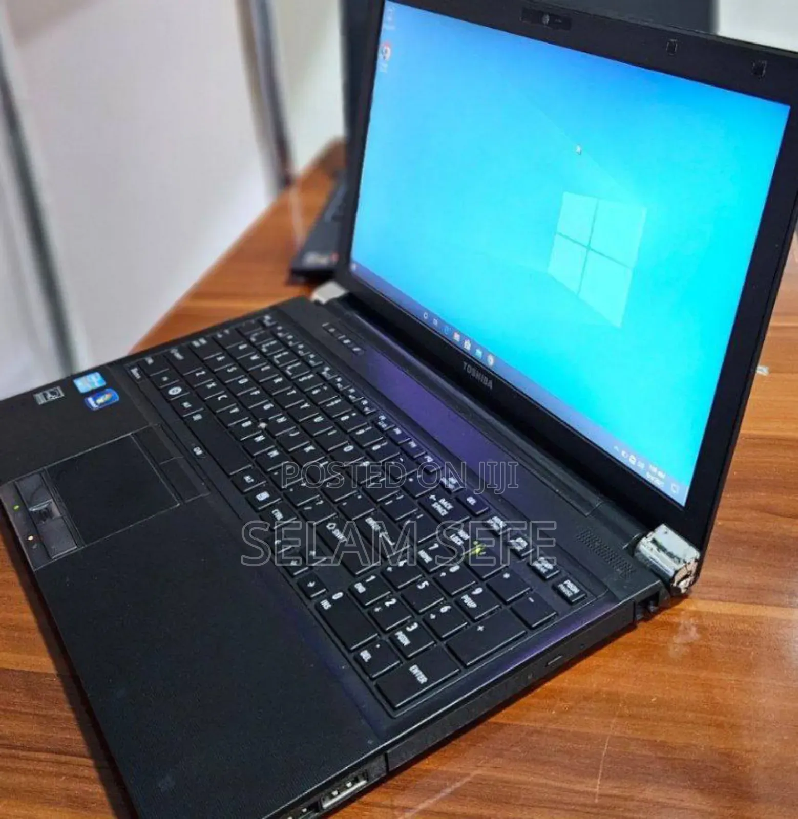 New Laptop Toshiba 4GB Intel Core I5 HDD 320GB