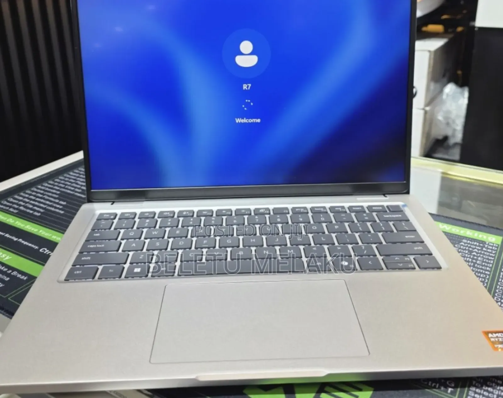 New Laptop Dell Pro 14 32GB AMD Ryzen 7 SSD 512GB