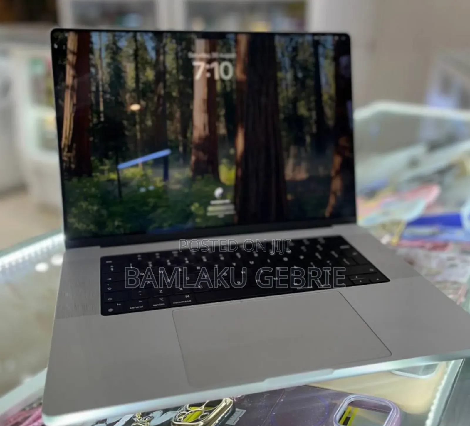 New Laptop Apple MacBook Pro M1 16GB Apple M1 Pro SSD 1T