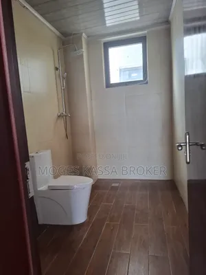 3bdrm Apartment in አያት ኖህ ሪል ስቴት የሚሸጥ, Yeka for sale